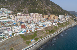 Huinnyeoul Culture Village Landscape
